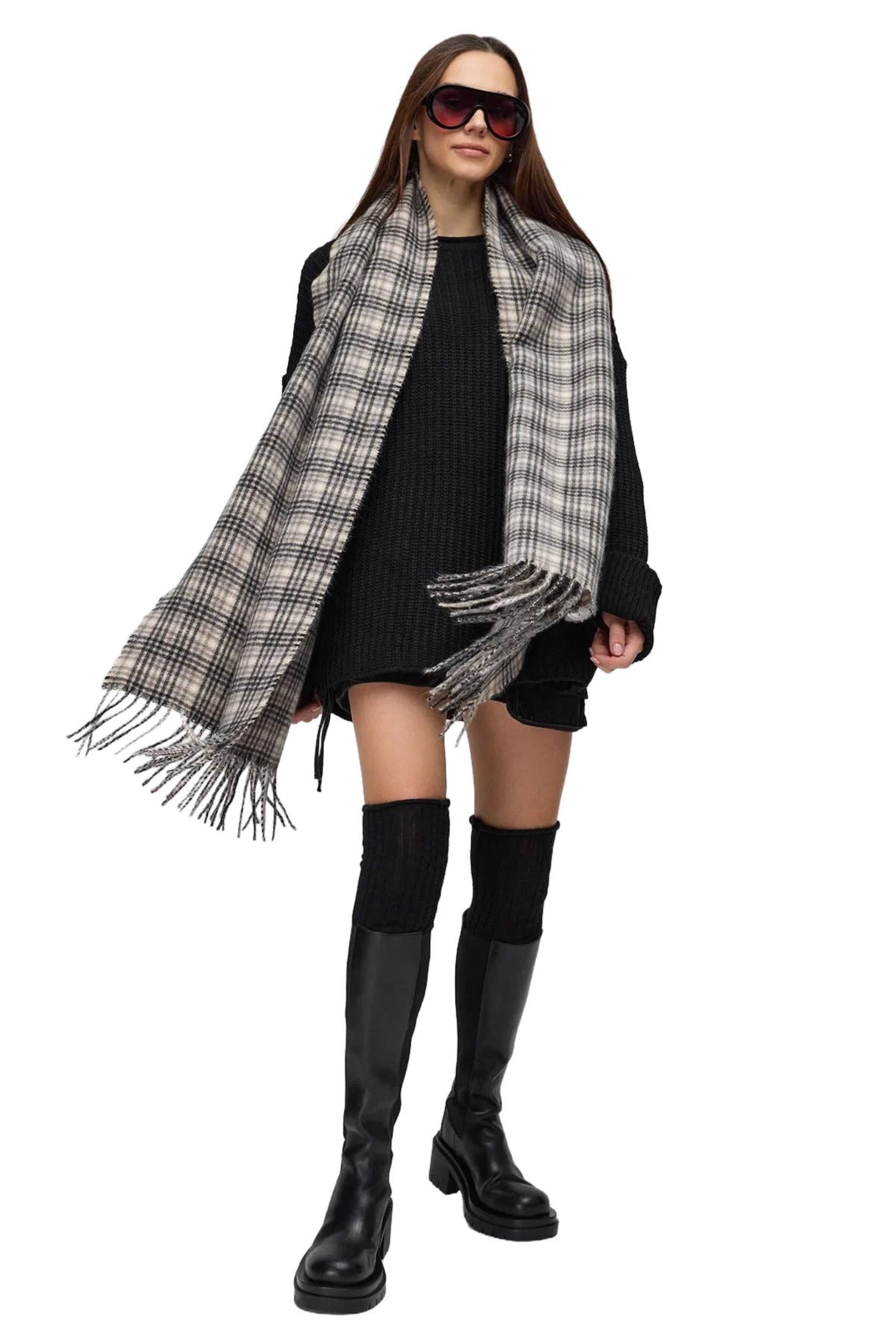 No Matter What Pullover in Schwarz