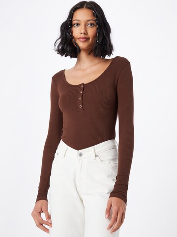 PIECES Shirt 'Kitte' in Braun: Vorderseite