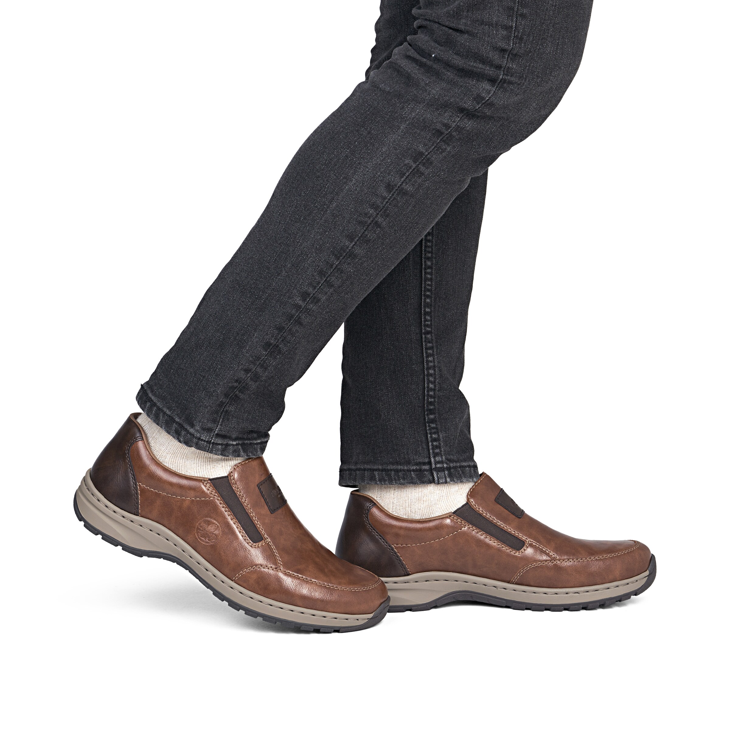 Chaussure basse Rieker en marron