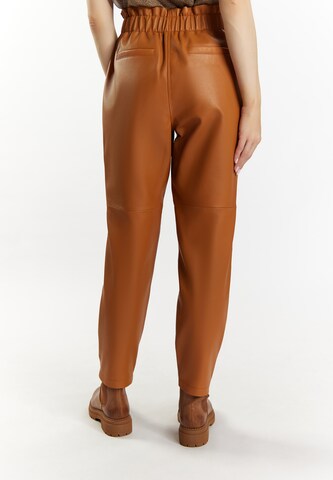 DreiMaster Vintage Tapered Pleat-front trousers 'Incus' in Brown