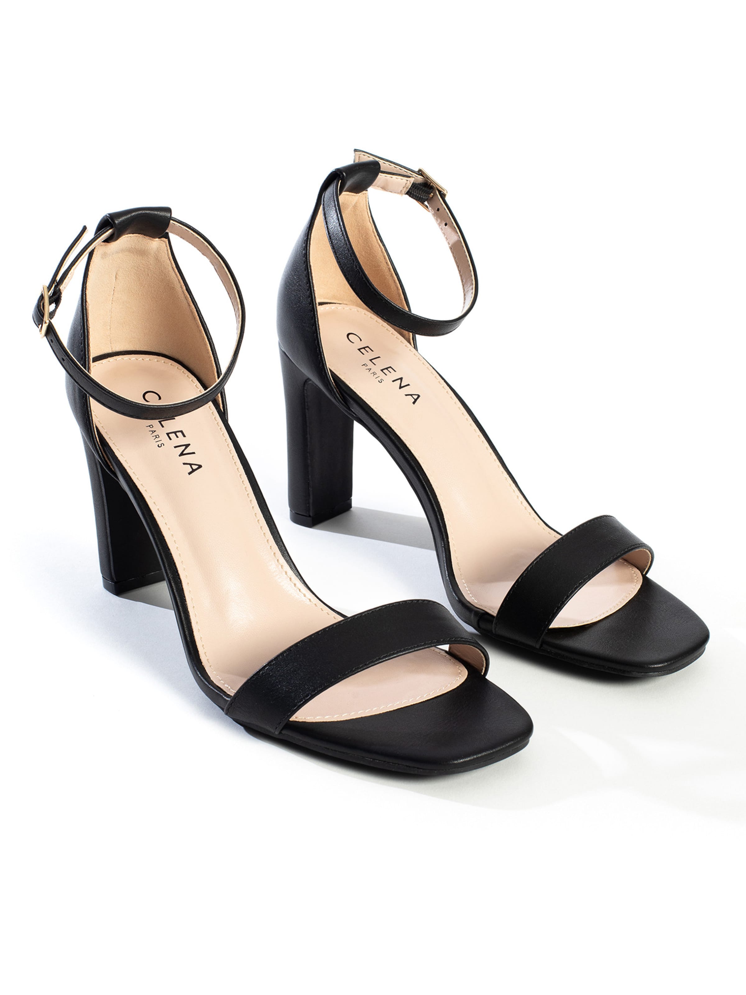 melns Celena Sandales