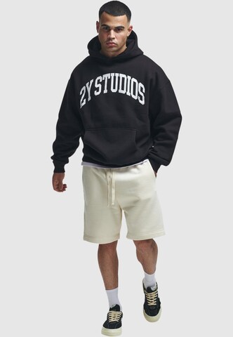 2Y Studios Sweatshirt in Black