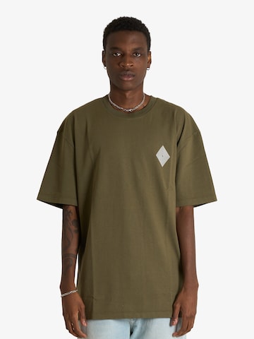 AMISH Shirt in Green: front
