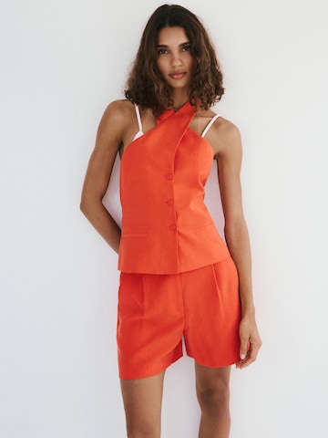 MANGO Regular Shorts 'PEACH' in Orange: Vorderseite
