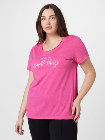 ONLY Carmakoma Тениска 'QUOTE' в розово: отпред
