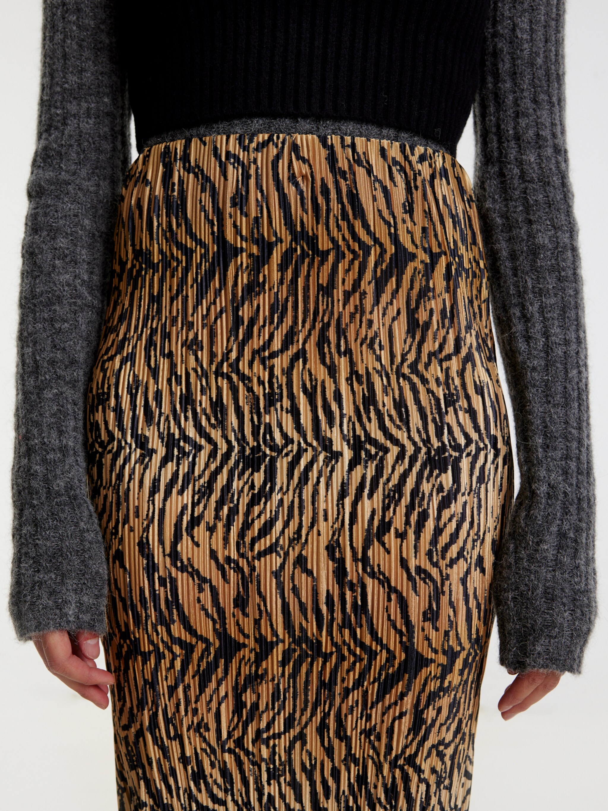 EDITED Producten Rok 'Beate' Bruin