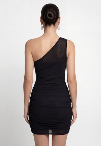 Robe faina en noir