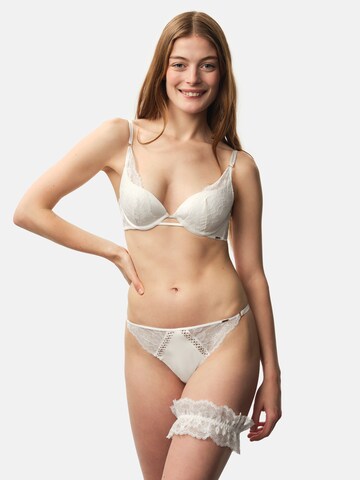 Dorina Strumpfhalter (GRS) in Beige