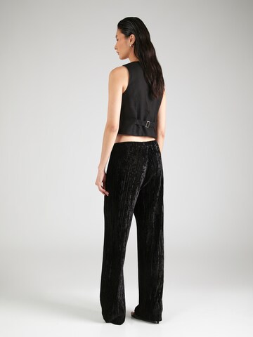 GUESS Loose fit Trousers in Black