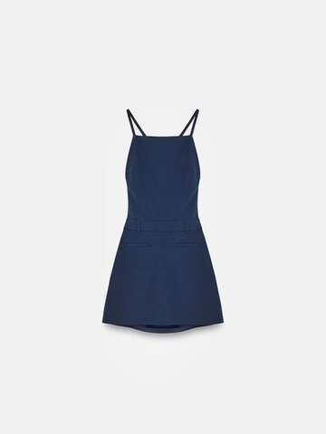 Dilvin Dress in Blue: front