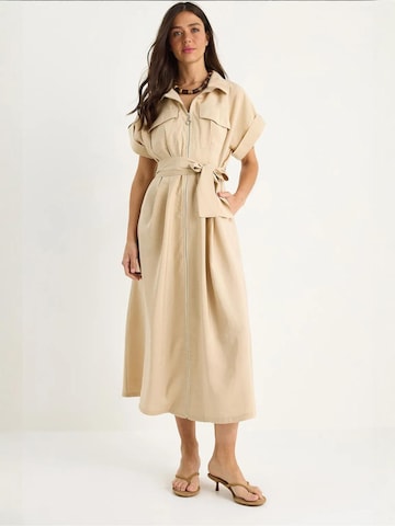 Bianco Lucci - Vestido em bege: frente