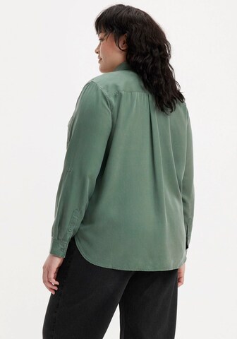 Levi's® Plus Blouse in Green