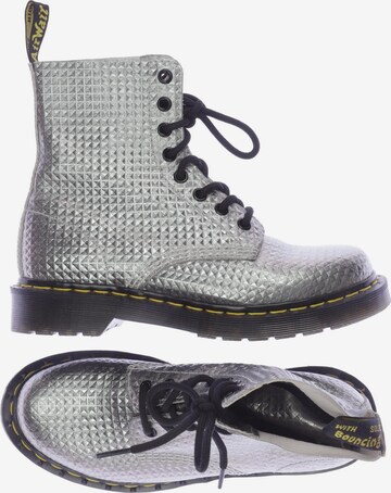 Dr. Martens Dress Boots in 37 in Silver: front
