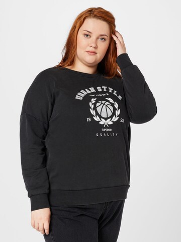 ONLY Carmakoma Sweatshirt in Black: front