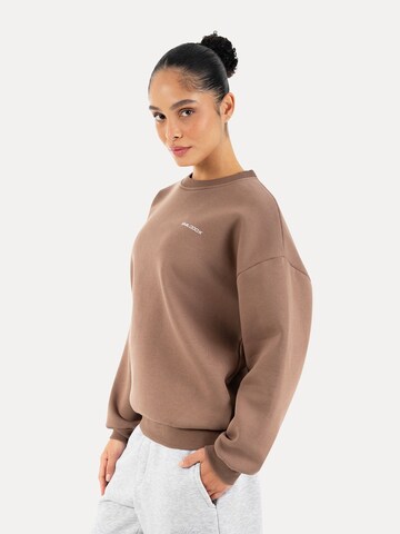 Smilodox Sweatshirt in Bruin: voorkant