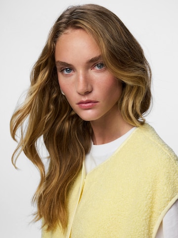 PIECES Vest 'PCKATTY' in Yellow