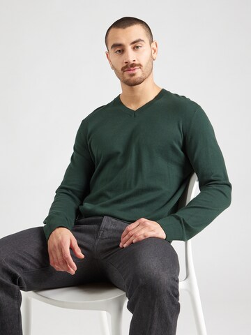 GAP Sweater in Green: front