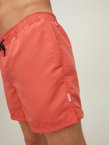 JACK & JONES Badeshorts i blå