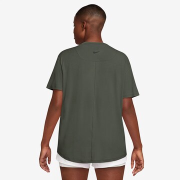 NIKE Performance Shirt in Green