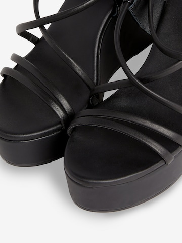 Calvin Klein Sandalen met riem in Zwart