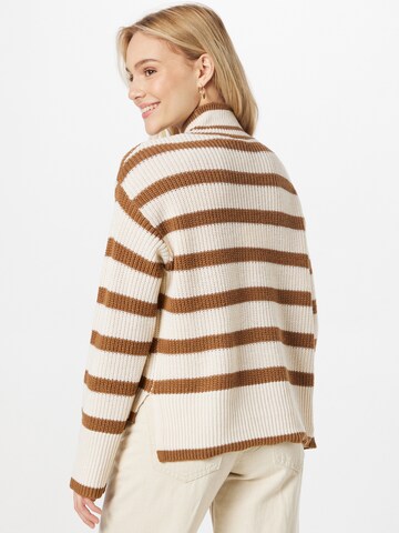 Y.A.S Sweater in Brown