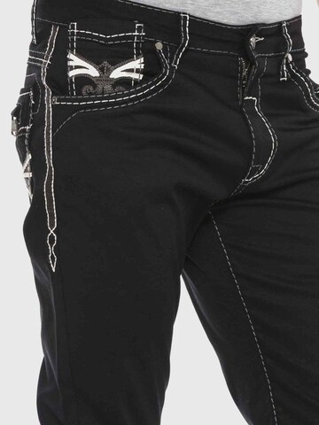 Coupe slim Jean CIPO & BAXX en noir