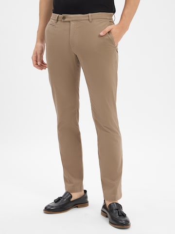bugatti Regular Chinohose 'Aturo' in Beige: Vorderseite