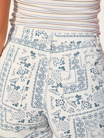 Next Regular Jeans in Beige