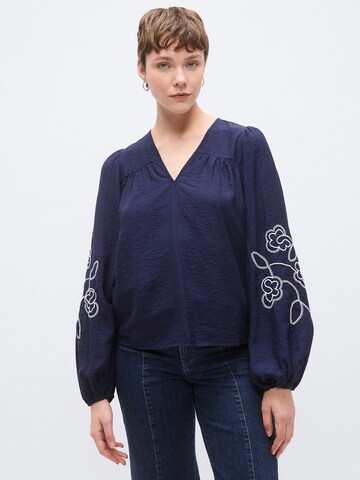 Vero Moda Tall Bluse 'VMANYA' i blå: forside