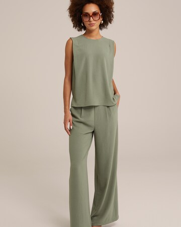 WE Fashion - Perna larga Calças com pregas em verde