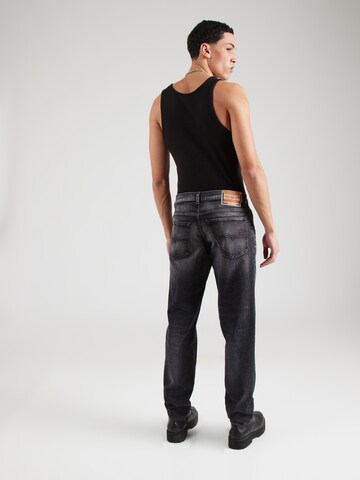 DIESEL Regular Jeans '2023 D-FINITIVE' in Black