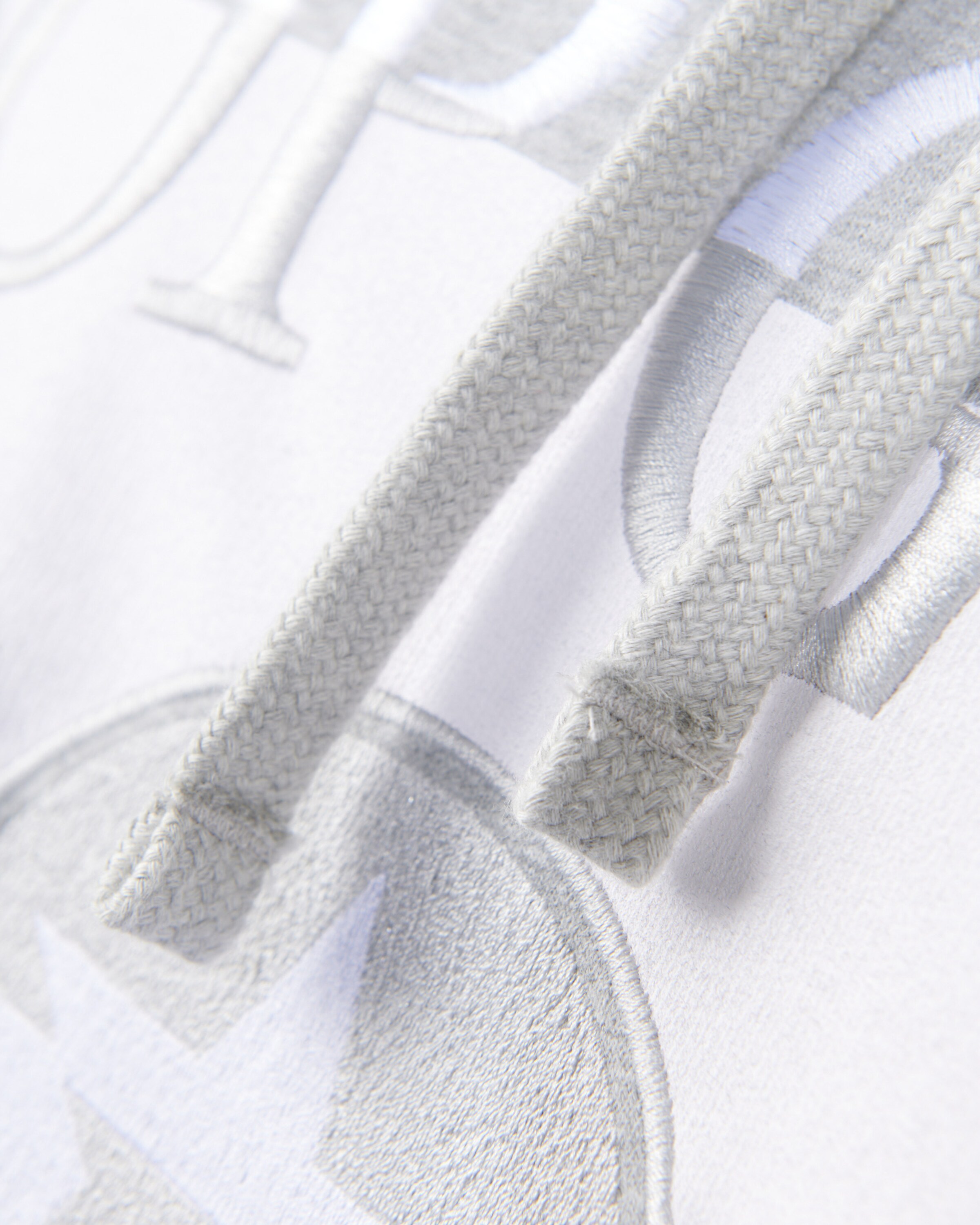 TOP GUN Sweatshirt in Grau