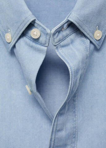MANGO MAN Regular fit Button Up Shirt in Blue