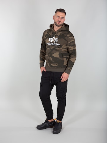 ALPHA INDUSTRIES Sweatshirt in Green