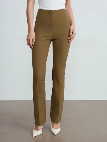 Regular Pantalon Dilvin en marron