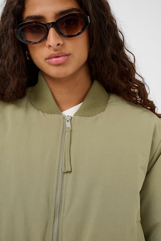 Veste mi-saison 'Rowena' SOAKED IN LUXURY en vert