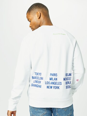 Sweat-shirt Nike Sportswear en blanc