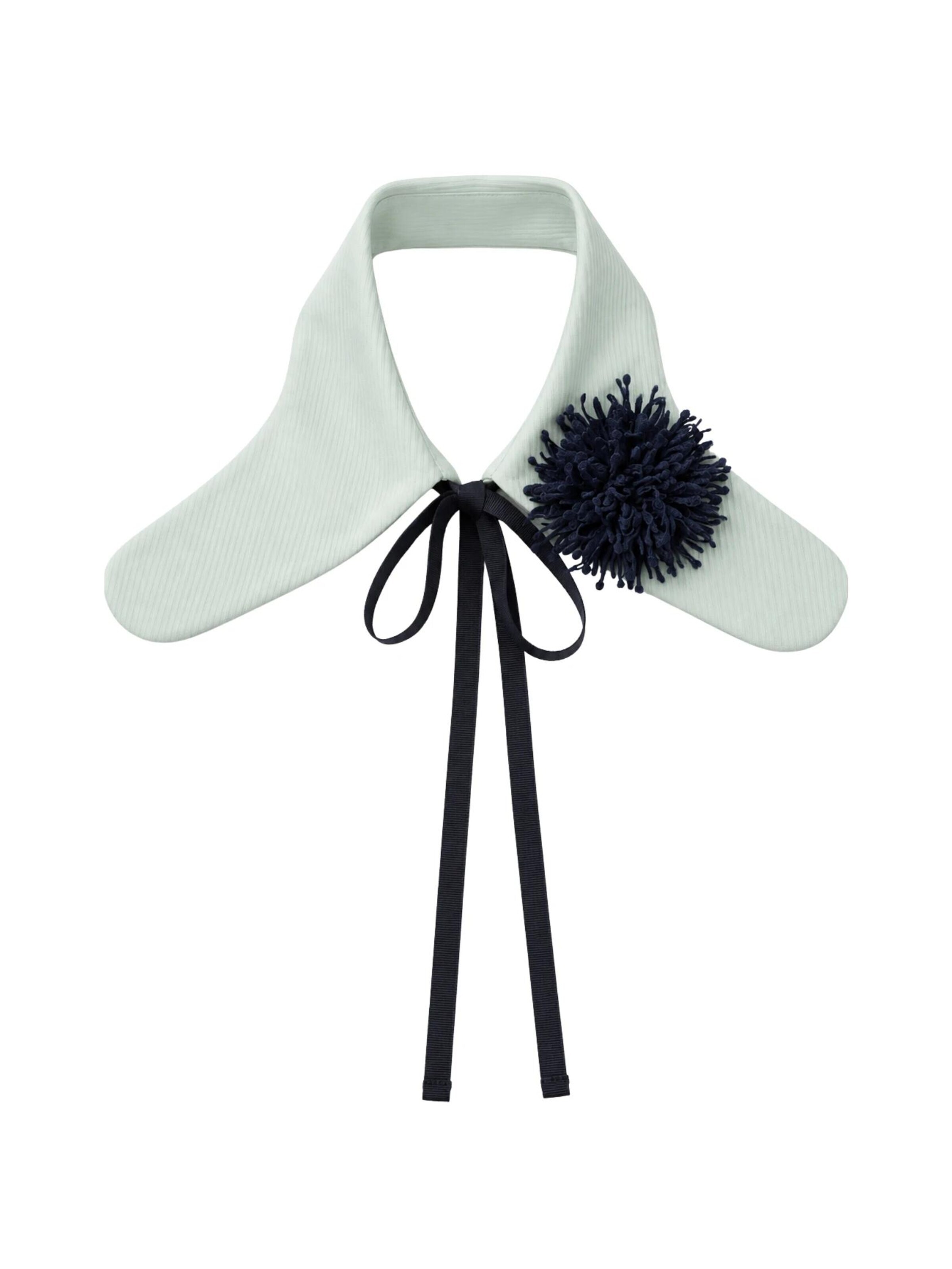 Christine on the clouds - Cuello 'Margot Collar' en verde: frente