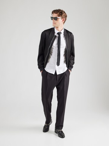 Veste mi-saison 'Nokano 10' DRYKORN en noir