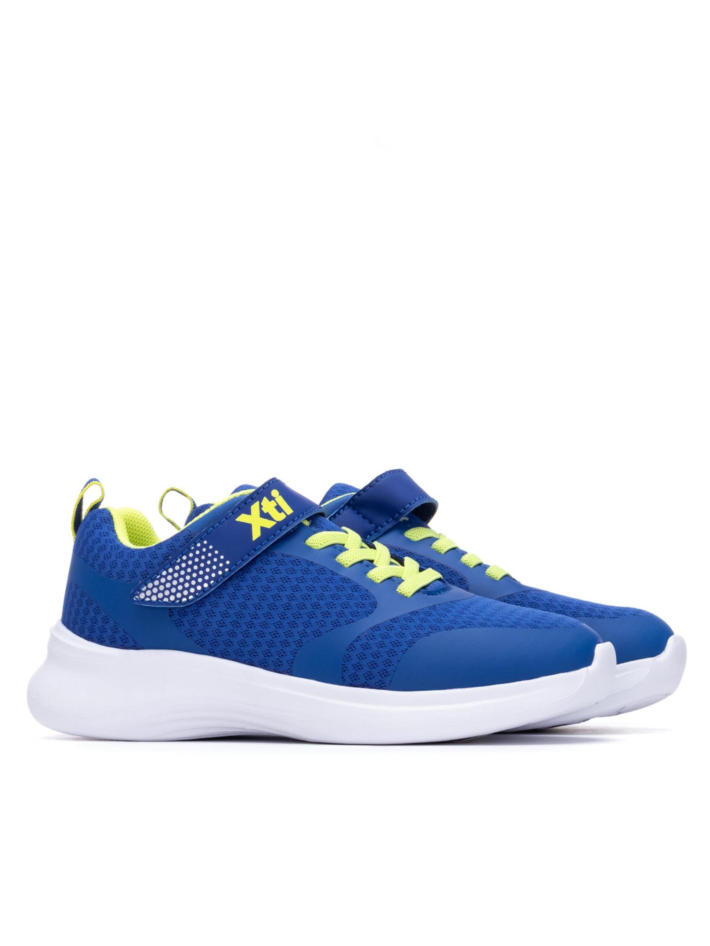 Xti Sneakers in Blue