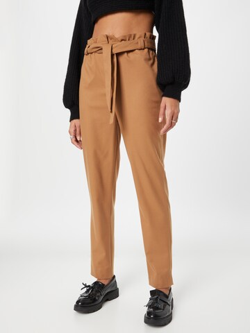 Effilé Pantalon 'BARBARA' Maison 123 en beige : devant