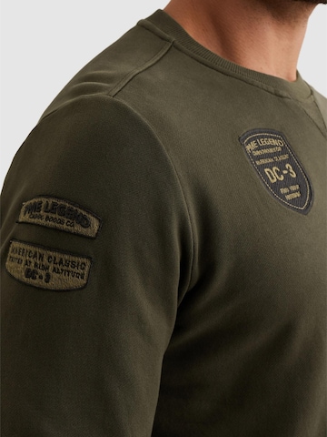 Felpa 'Sweatshirt with badges and garment-dye wash' di PME Legend in verde