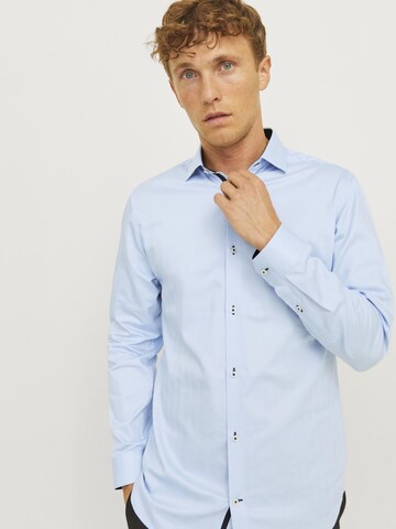 JACK & JONES Slim fit Button Up Shirt 'JPRBLAParker' in Blue
