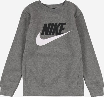 Sweat Nike Sportswear en gris : devant