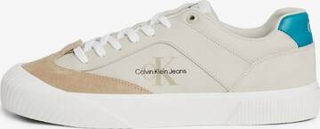 Baskets basses Calvin Klein Jeans en beige : devant