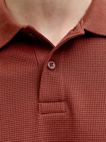 JACK & JONES T-shirt 'JJEAustin' i röd