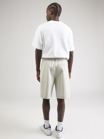 Loosefit Pantaloni con pieghe di HOLLISTER in grigio