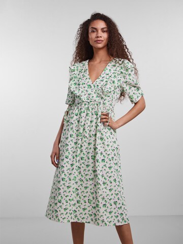 YAS Kleid in Weiß: Vorderseite
