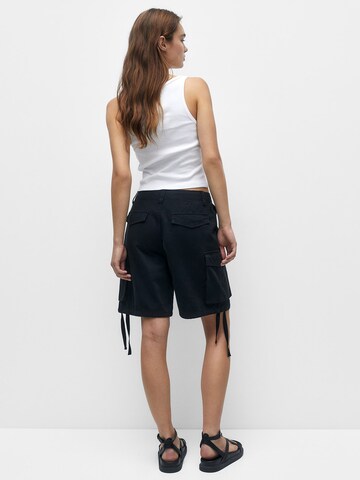 Pull&Bear Regular Cargo trousers in Black