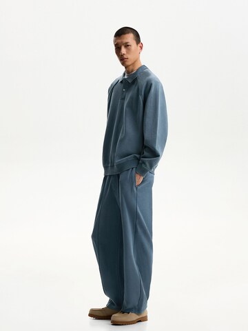 Bershka Tapered Trousers in Blue